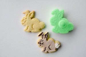 Hase-Ausstecher mit Prägestempel 5,5 cm aus Kunststoff