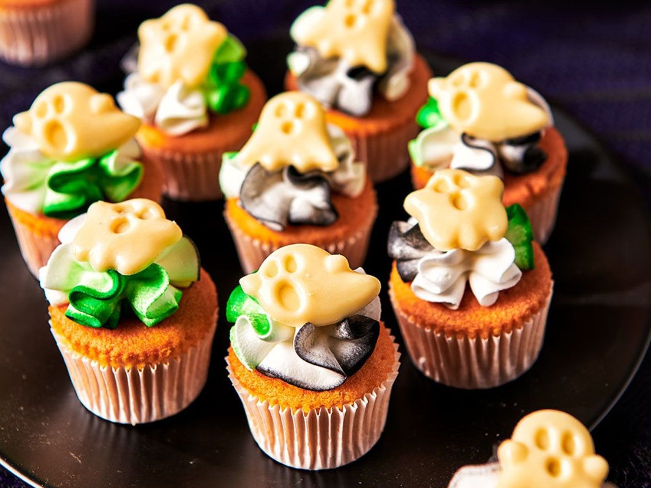 Funcakes Schokoladendekor Weiße Geister 20 Stück
