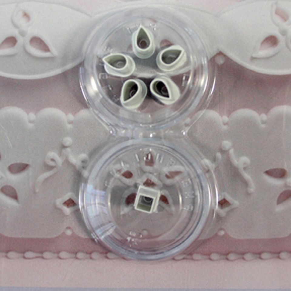 PME Ausstechform Lochstickerei 3 mm, petal & quadrat