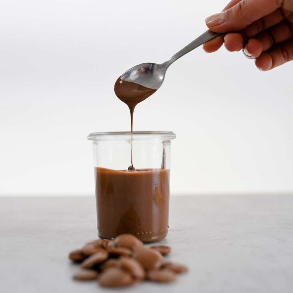 https://www.hobbybaecker.de/media/8a/6f/85/1715955959/Callebaut-Vollmilch-Kuvertuere-1024x1024.jpg?ts=1715955959