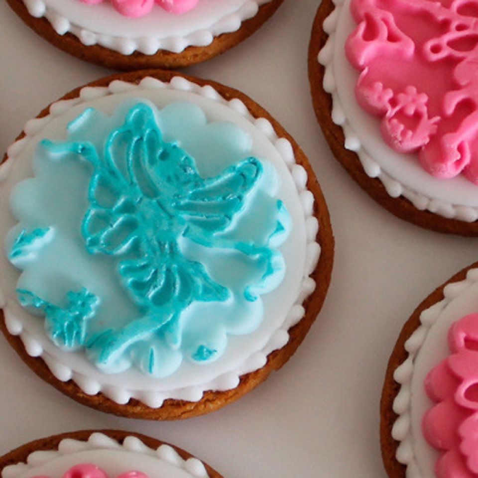 Fondantform Bordüre, Fee