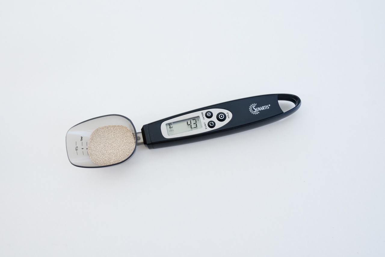 INF Digitale Küchenwaage Mit Messlöffel – Misst Bis 300 G / 30 Ml, Inkl. Batterie