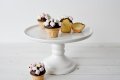 Kleine Muffins im Waffelbecher