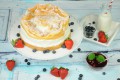 Flockensahnetorte